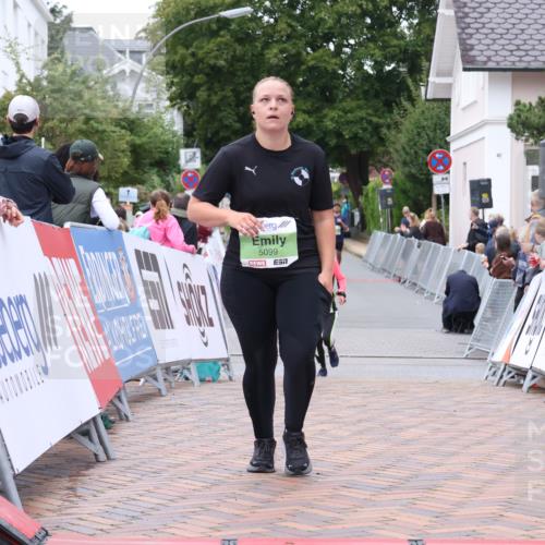 30.08.2026 - Blankeneser Heldenlauf Lena Gebhardt http://msf.ph/oto/10077501 30.08.2026 10:43:51 Ziel 5099, 5726, 5824 meine-sportfotos.de
