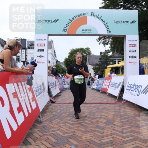 30.08.2026 - Blankeneser Heldenlauf Lena Gebhardt http://msf.ph/oto/10077502 30.08.2026 10:43:53 Ziel 5099, 5231 meine-sportfotos.de