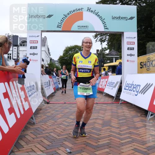 30.08.2026 - Blankeneser Heldenlauf Lena Gebhardt http://msf.ph/oto/10077515 30.08.2026 10:44:04 Ziel 5015, 5220, 5231, 5531, 5758 meine-sportfotos.de