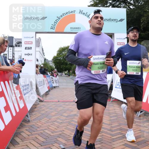 30.08.2026 - Blankeneser Heldenlauf Lena Gebhardt http://msf.ph/oto/10077523 30.08.2026 10:44:09 Ziel 5015, 5220, 5531, 5758 meine-sportfotos.de