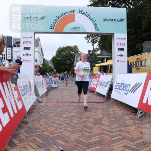 30.08.2026 - Blankeneser Heldenlauf Lena Gebhardt http://msf.ph/oto/10077526 30.08.2026 10:44:40 Ziel 5722 meine-sportfotos.de