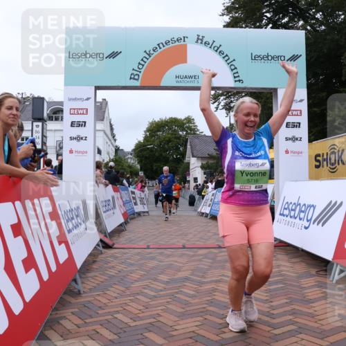 30.08.2026 - Blankeneser Heldenlauf Lena Gebhardt http://msf.ph/oto/10077536 30.08.2026 10:44:49 Ziel 5068, 5642, 5716 meine-sportfotos.de
