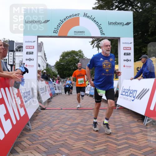 30.08.2026 - Blankeneser Heldenlauf Lena Gebhardt http://msf.ph/oto/10077540 30.08.2026 10:44:52 Ziel 5068, 5642, 5716 meine-sportfotos.de