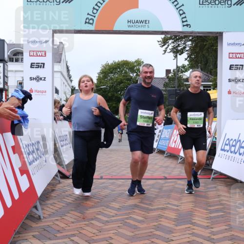 30.08.2026 - Blankeneser Heldenlauf Lena Gebhardt http://msf.ph/oto/10077548 30.08.2026 10:44:59 Ziel 5068, 5313, 5383, 5409, 5642 meine-sportfotos.de