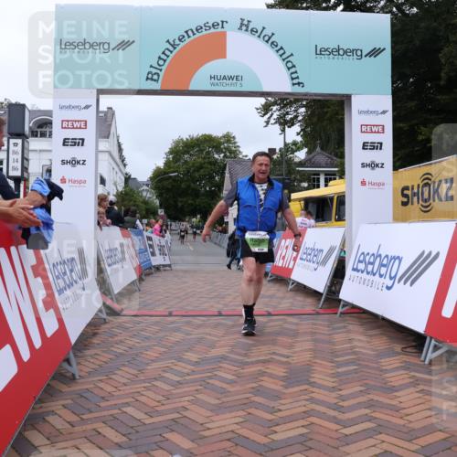 30.08.2026 - Blankeneser Heldenlauf Lena Gebhardt http://msf.ph/oto/10077554 30.08.2026 10:45:09 Ziel 5718 meine-sportfotos.de