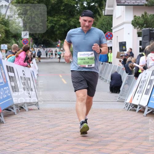30.08.2026 - Blankeneser Heldenlauf Lena Gebhardt http://msf.ph/oto/10077569 30.08.2026 10:45:31 Ziel 5037, 5038, 5417, 5754 meine-sportfotos.de
