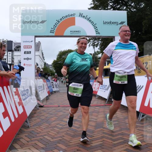 30.08.2026 - Blankeneser Heldenlauf Lena Gebhardt http://msf.ph/oto/10077580 30.08.2026 10:46:05 Ziel 5519, 5520 meine-sportfotos.de