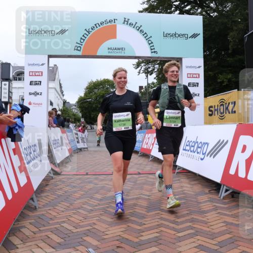 30.08.2026 - Blankeneser Heldenlauf Lena Gebhardt http://msf.ph/oto/10077588 30.08.2026 10:46:12 Ziel 5519, 5520, 5738, 5739 meine-sportfotos.de