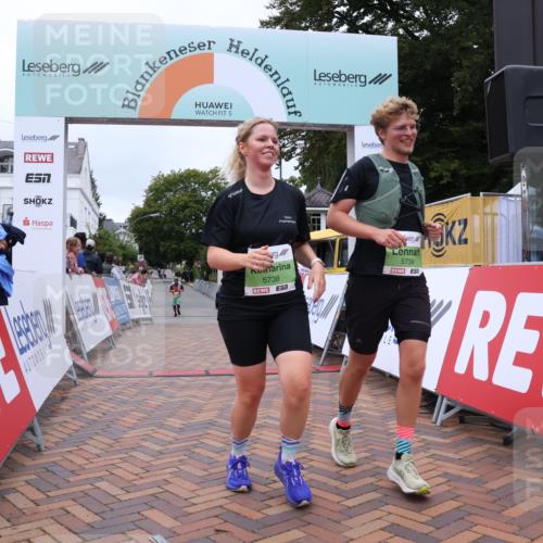 30.08.2026 - Blankeneser Heldenlauf Lena Gebhardt http://msf.ph/oto/10077589 30.08.2026 10:46:12 Ziel 5519, 5520, 5738, 5739 meine-sportfotos.de