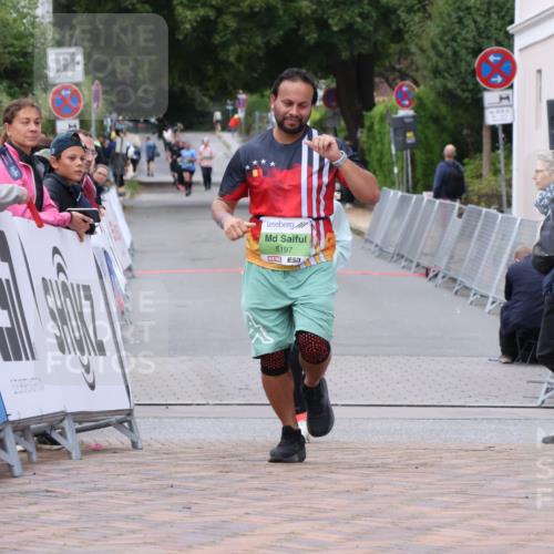 30.08.2026 - Blankeneser Heldenlauf Lena Gebhardt http://msf.ph/oto/10077591 30.08.2026 10:46:16 Ziel 5197, 5738, 5739 meine-sportfotos.de