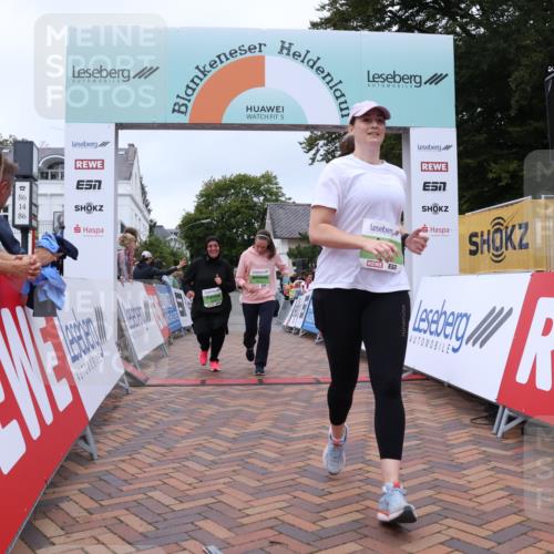 30.08.2026 - Blankeneser Heldenlauf Lena Gebhardt http://msf.ph/oto/10077612 30.08.2026 10:47:02 Ziel 5012, 5054, 5305, 5418, 5508, 5869 meine-sportfotos.de