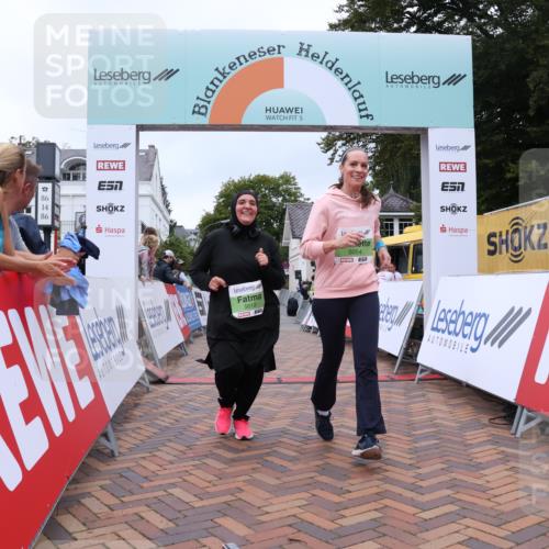 30.08.2026 - Blankeneser Heldenlauf Lena Gebhardt http://msf.ph/oto/10077615 30.08.2026 10:47:03 Ziel 5012, 5054, 5305, 5418, 5508, 5869 meine-sportfotos.de