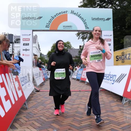 30.08.2026 - Blankeneser Heldenlauf Lena Gebhardt http://msf.ph/oto/10077616 30.08.2026 10:47:04 Ziel 5012, 5054, 5305, 5418, 5508, 5869 meine-sportfotos.de