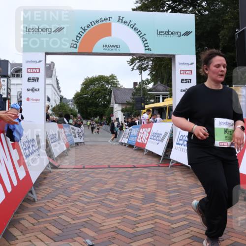30.08.2026 - Blankeneser Heldenlauf Lena Gebhardt http://msf.ph/oto/10077647 30.08.2026 10:47:47 Ziel 5223 meine-sportfotos.de