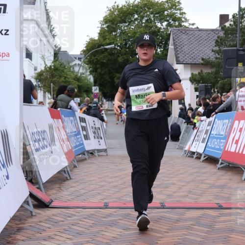 30.08.2026 - Blankeneser Heldenlauf Lena Gebhardt http://msf.ph/oto/10077656 30.08.2026 10:48:01 Ziel 5026, 5335, 5367 meine-sportfotos.de