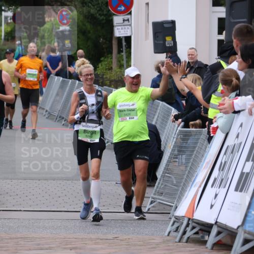 30.08.2026 - Blankeneser Heldenlauf Lena Gebhardt http://msf.ph/oto/10077659 30.08.2026 10:48:03 Ziel 5026, 5335, 5367 meine-sportfotos.de