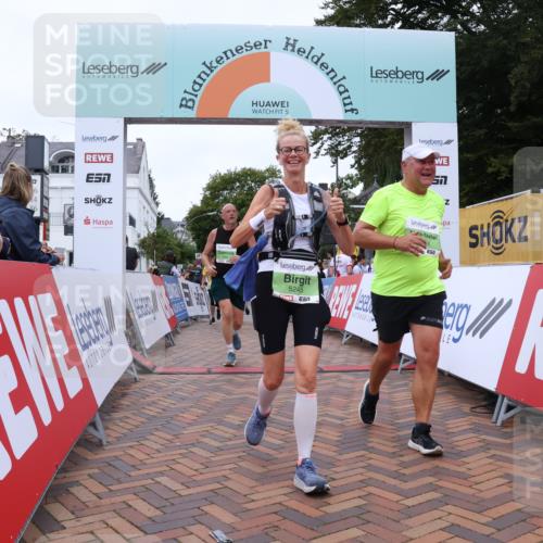 30.08.2026 - Blankeneser Heldenlauf Lena Gebhardt http://msf.ph/oto/10077665 30.08.2026 10:48:13 Ziel 5245, 5291, 5424, 5451, 5468, 5510, 5735 meine-sportfotos.de