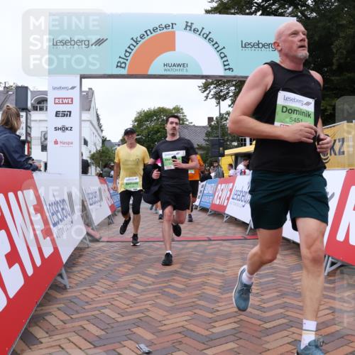 30.08.2026 - Blankeneser Heldenlauf Lena Gebhardt http://msf.ph/oto/10077669 30.08.2026 10:48:15 Ziel 5245, 5291, 5361, 5424, 5451, 5468, 5510, 5735 meine-sportfotos.de