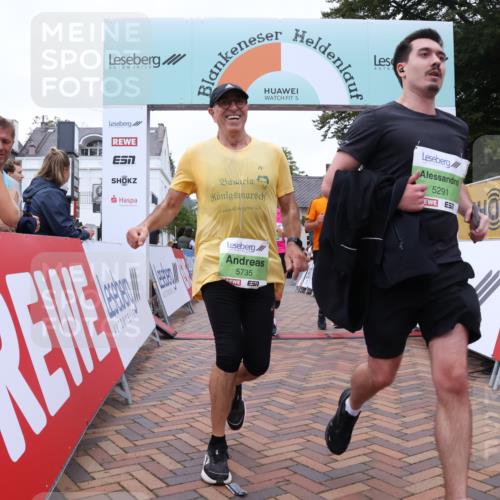 30.08.2026 - Blankeneser Heldenlauf Lena Gebhardt http://msf.ph/oto/10077671 30.08.2026 10:48:16 Ziel 5245, 5291, 5361, 5424, 5451, 5468, 5510, 5735 meine-sportfotos.de