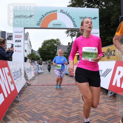 30.08.2026 - Blankeneser Heldenlauf Lena Gebhardt http://msf.ph/oto/10077674 30.08.2026 10:48:18 Ziel 5245, 5291, 5361, 5424, 5451, 5468, 5510, 5735 meine-sportfotos.de