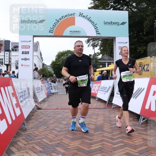 30.08.2026 - Blankeneser Heldenlauf Lena Gebhardt http://msf.ph/oto/10077691 30.08.2026 10:48:50 Ziel 5730, 5731 meine-sportfotos.de