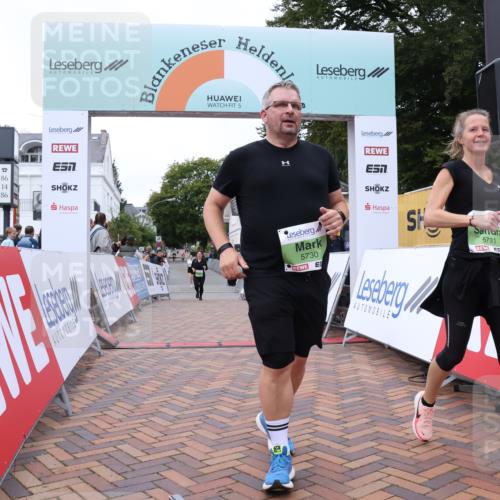 30.08.2026 - Blankeneser Heldenlauf Lena Gebhardt http://msf.ph/oto/10077692 30.08.2026 10:48:50 Ziel 5730, 5731 meine-sportfotos.de