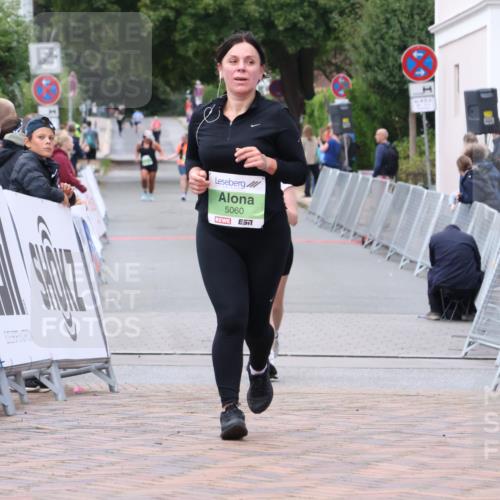 30.08.2026 - Blankeneser Heldenlauf Lena Gebhardt http://msf.ph/oto/10077693 30.08.2026 10:48:52 Ziel 5060, 5730, 5731 meine-sportfotos.de
