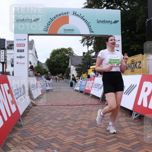 30.08.2026 - Blankeneser Heldenlauf Lena Gebhardt http://msf.ph/oto/10077700 30.08.2026 10:49:00 Ziel 5060, 5251 meine-sportfotos.de