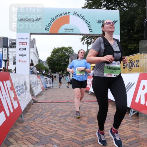 30.08.2026 - Blankeneser Heldenlauf Lena Gebhardt http://msf.ph/oto/10077725 30.08.2026 10:49:55 Ziel 5477, 5512 meine-sportfotos.de