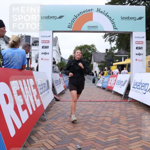 30.08.2026 - Blankeneser Heldenlauf Lena Gebhardt http://msf.ph/oto/10077732 30.08.2026 10:50:12 Ziel 5412 meine-sportfotos.de