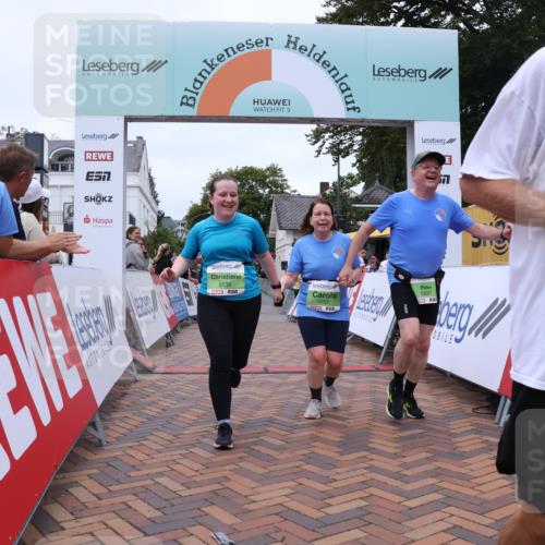 30.08.2026 - Blankeneser Heldenlauf Lena Gebhardt http://msf.ph/oto/10077743 30.08.2026 10:50:40 Ziel 5136, 5707, 5831, 5860 meine-sportfotos.de