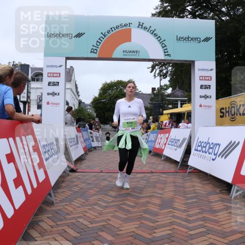 30.08.2026 - Blankeneser Heldenlauf Lena Gebhardt http://msf.ph/oto/10077754 30.08.2026 10:50:52 Ziel 5056, 5102, 5290 meine-sportfotos.de