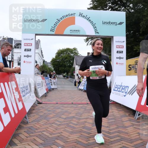 30.08.2026 - Blankeneser Heldenlauf Lena Gebhardt http://msf.ph/oto/10077760 30.08.2026 10:51:00 Ziel 5106, 5864 meine-sportfotos.de