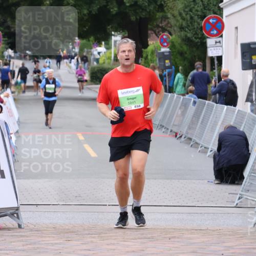 30.08.2026 - Blankeneser Heldenlauf Lena Gebhardt http://msf.ph/oto/10077769 30.08.2026 10:52:15 Ziel 5841 meine-sportfotos.de