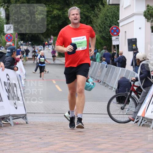 30.08.2026 - Blankeneser Heldenlauf Lena Gebhardt http://msf.ph/oto/10077770 30.08.2026 10:52:17 Ziel 5841 meine-sportfotos.de