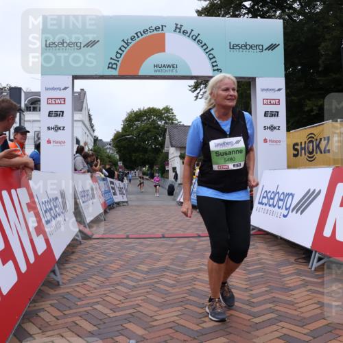 30.08.2026 - Blankeneser Heldenlauf Lena Gebhardt http://msf.ph/oto/10077780 30.08.2026 10:52:39 Ziel 5480 meine-sportfotos.de