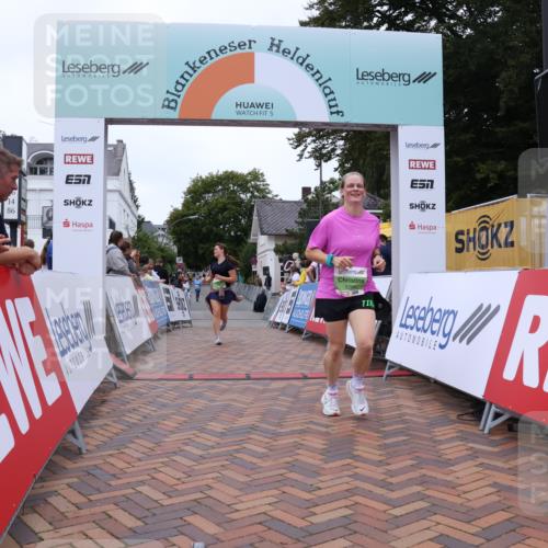 30.08.2026 - Blankeneser Heldenlauf Lena Gebhardt http://msf.ph/oto/10077784 30.08.2026 10:52:48 Ziel 5266, 5772 meine-sportfotos.de