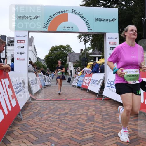 30.08.2026 - Blankeneser Heldenlauf Lena Gebhardt http://msf.ph/oto/10077786 30.08.2026 10:52:48 Ziel 5266, 5772 meine-sportfotos.de