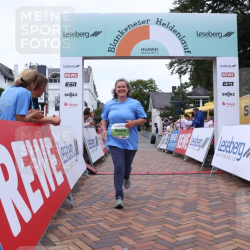 30.08.2026 - Blankeneser Heldenlauf Lena Gebhardt http://msf.ph/oto/10077796 30.08.2026 10:53:03 Ziel 5773 meine-sportfotos.de