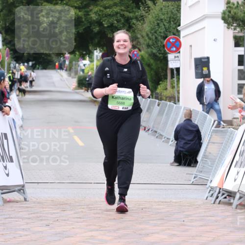30.08.2026 - Blankeneser Heldenlauf Lena Gebhardt http://msf.ph/oto/10077811 30.08.2026 10:53:58 Ziel 5688 meine-sportfotos.de