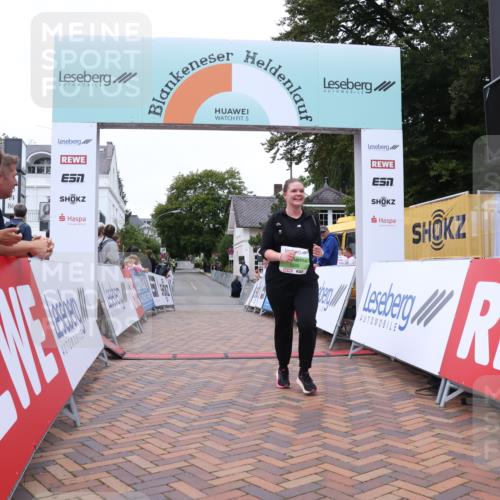 30.08.2026 - Blankeneser Heldenlauf Lena Gebhardt http://msf.ph/oto/10077815 30.08.2026 10:54:02 Ziel 5688 meine-sportfotos.de