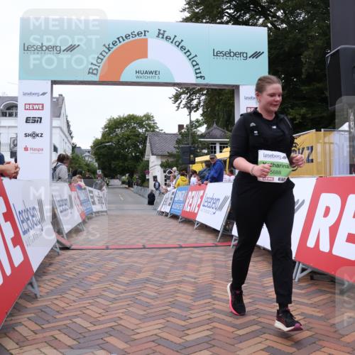 30.08.2026 - Blankeneser Heldenlauf Lena Gebhardt http://msf.ph/oto/10077817 30.08.2026 10:54:03 Ziel 5688 meine-sportfotos.de