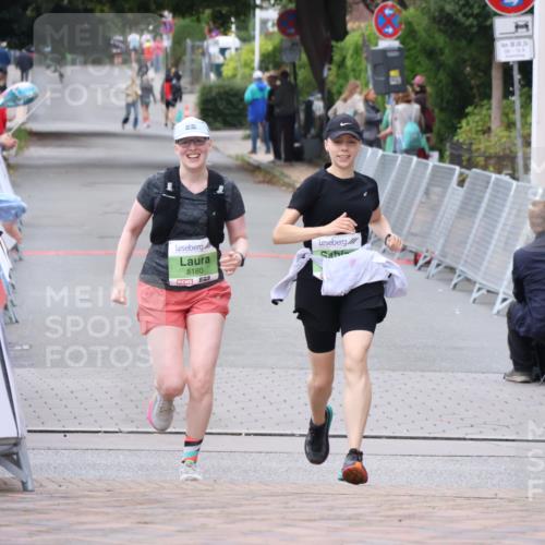 30.08.2026 - Blankeneser Heldenlauf Lena Gebhardt http://msf.ph/oto/10077828 30.08.2026 10:59:25 Ziel 5080, 5180 meine-sportfotos.de