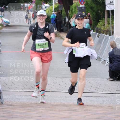 30.08.2026 - Blankeneser Heldenlauf Lena Gebhardt http://msf.ph/oto/10077829 30.08.2026 10:59:26 Ziel 5080, 5180 meine-sportfotos.de