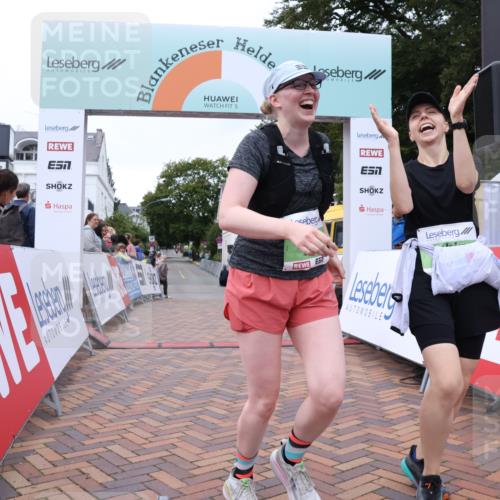 30.08.2026 - Blankeneser Heldenlauf Lena Gebhardt http://msf.ph/oto/10077836 30.08.2026 10:59:32 Ziel 5080, 5180 meine-sportfotos.de