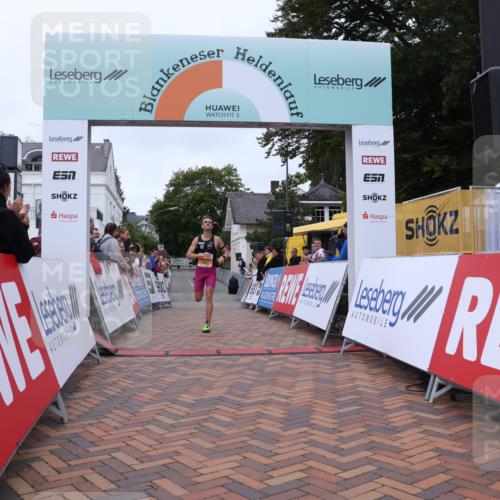30.08.2026 - Blankeneser Heldenlauf Lena Gebhardt http://msf.ph/oto/10077838 30.08.2026 11:02:12 Ziel 2492 meine-sportfotos.de