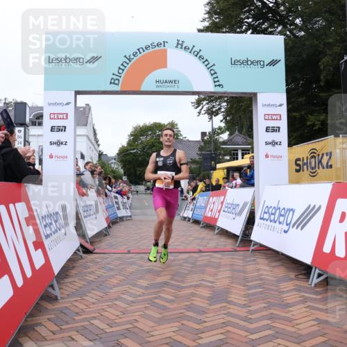 30.08.2026 - Blankeneser Heldenlauf Lena Gebhardt http://msf.ph/oto/10077840 30.08.2026 11:02:12 Ziel 2492 meine-sportfotos.de