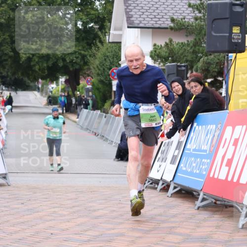 30.08.2026 - Blankeneser Heldenlauf Lena Gebhardt http://msf.ph/oto/10077846 30.08.2026 11:02:39 Ziel 5842 meine-sportfotos.de