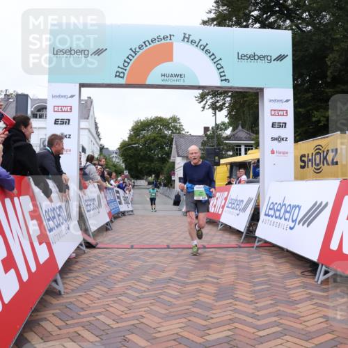 30.08.2026 - Blankeneser Heldenlauf Lena Gebhardt http://msf.ph/oto/10077847 30.08.2026 11:02:41 Ziel 5842 meine-sportfotos.de