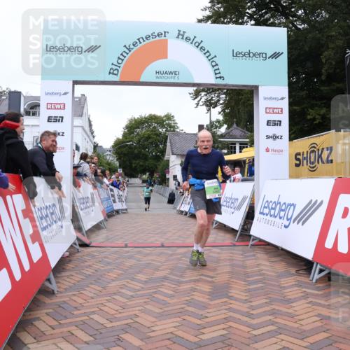 30.08.2026 - Blankeneser Heldenlauf Lena Gebhardt http://msf.ph/oto/10077848 30.08.2026 11:02:41 Ziel 5842 meine-sportfotos.de